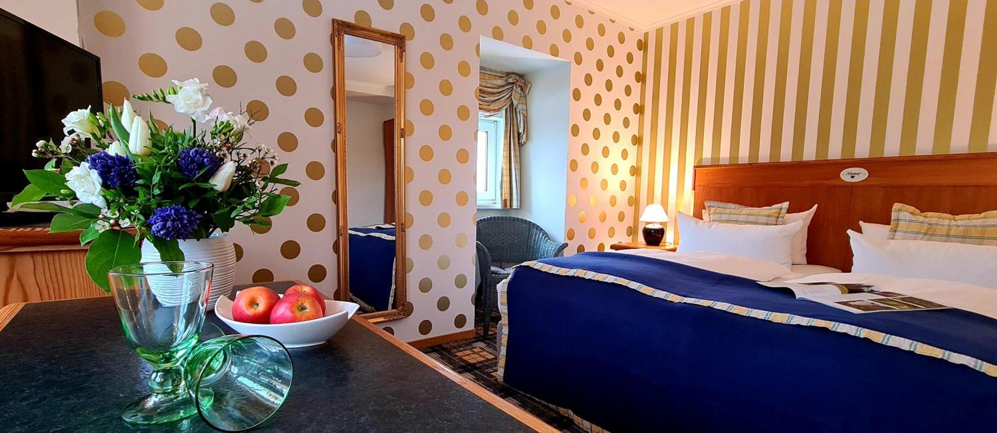 Hotel Schieferhof - Glaslust Neuhaus am Rennweg Luaran gambar