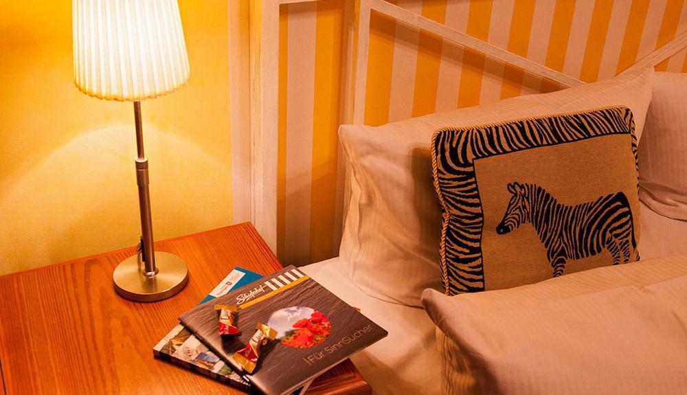 Hotel Schieferhof - Glaslust Neuhaus am Rennweg Luaran gambar